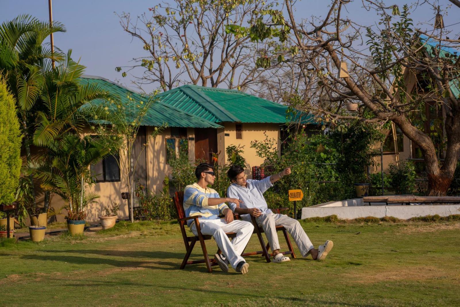 Moustache Panarpani Retreat Pachmarhi Hotel Exterior photo