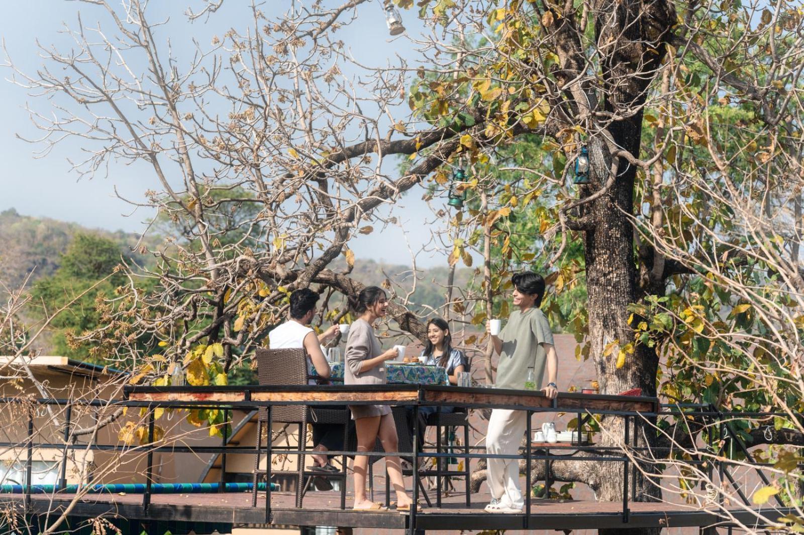 Moustache Panarpani Retreat Pachmarhi Hotel Exterior photo