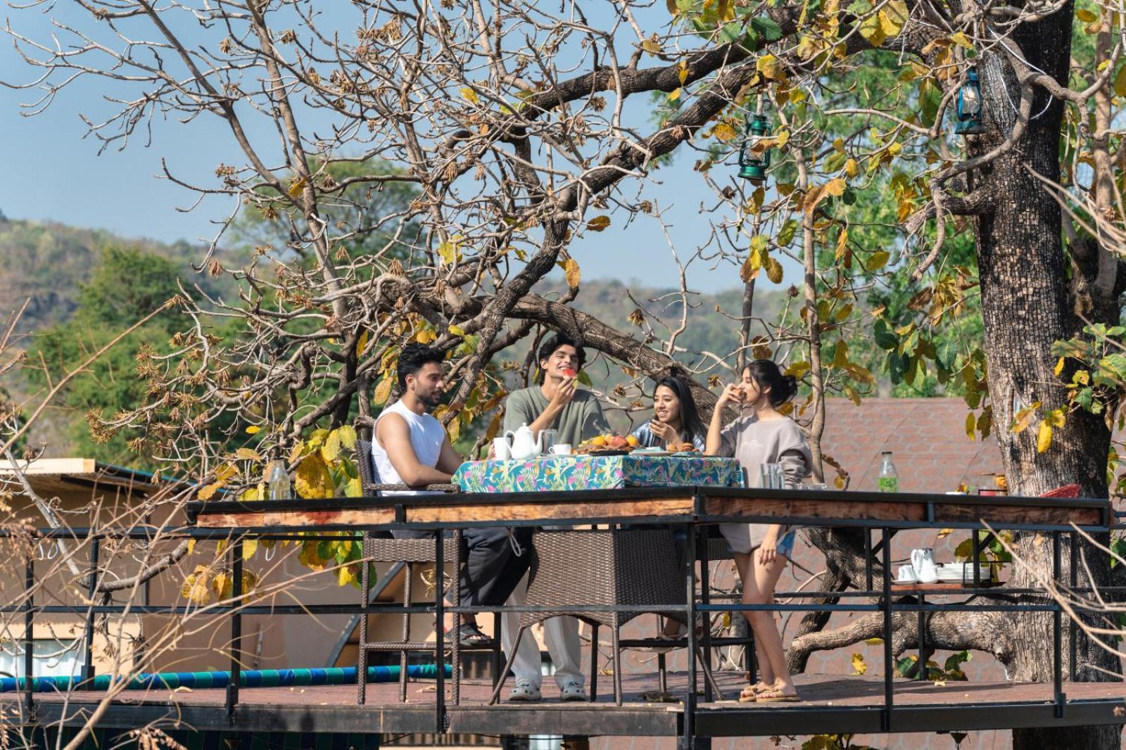 Moustache Panarpani Retreat Pachmarhi Hotel Exterior photo